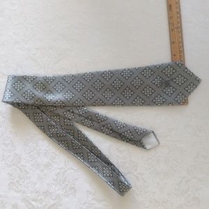 Countless Wara Tie (028)